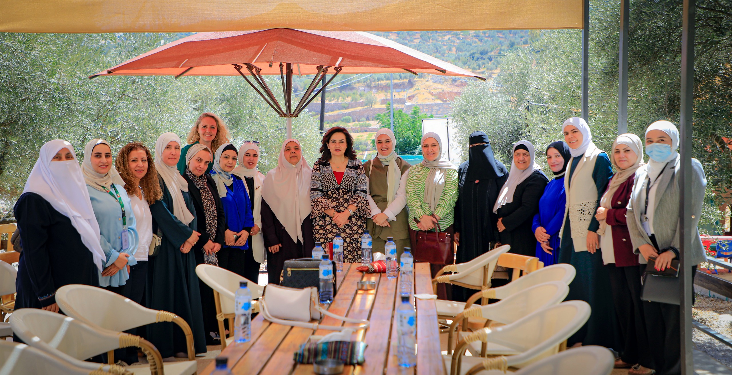 Madar Al-Saa Images 0.8522065797651438