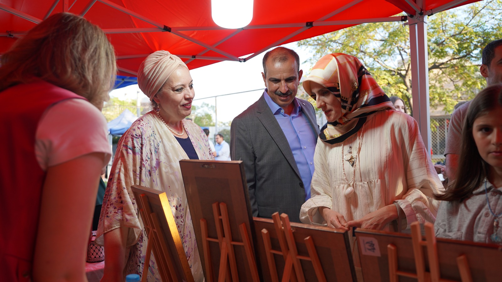 Madar Al-Saa Images 0.431044446907352