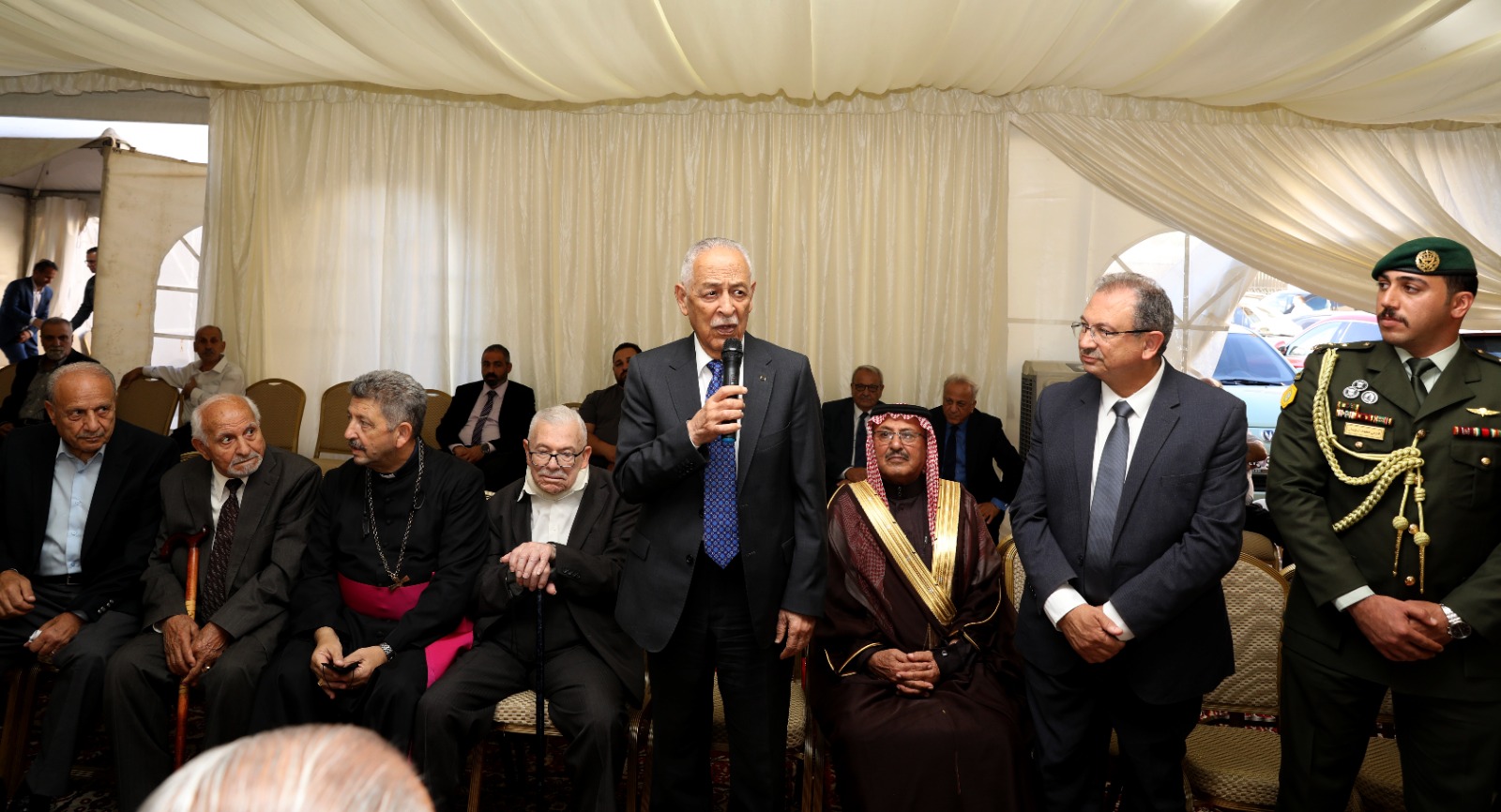 Madar Al-Saa Images 0.5796228183743412