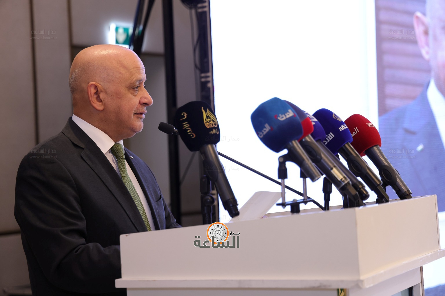 Madar Al-Saa Images 0.5631142864848384