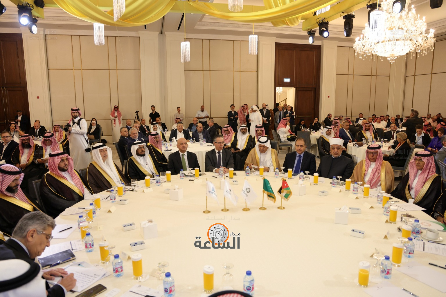 Madar Al-Saa Images 0.251135013496811