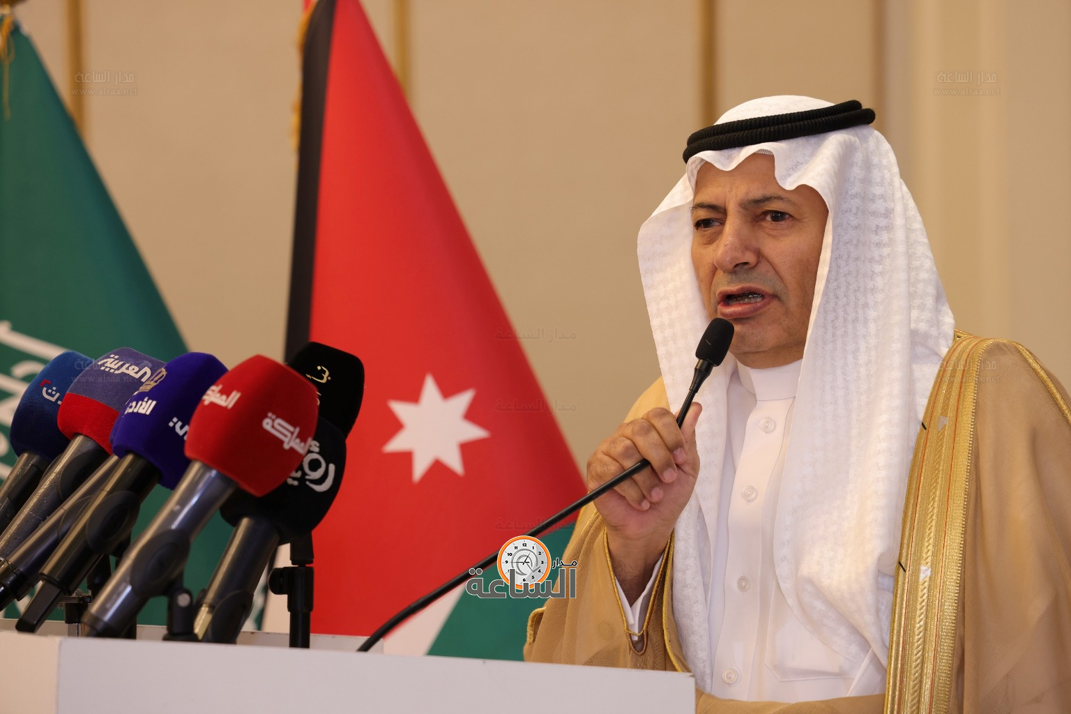 Madar Al-Saa Images 0.710188458871578