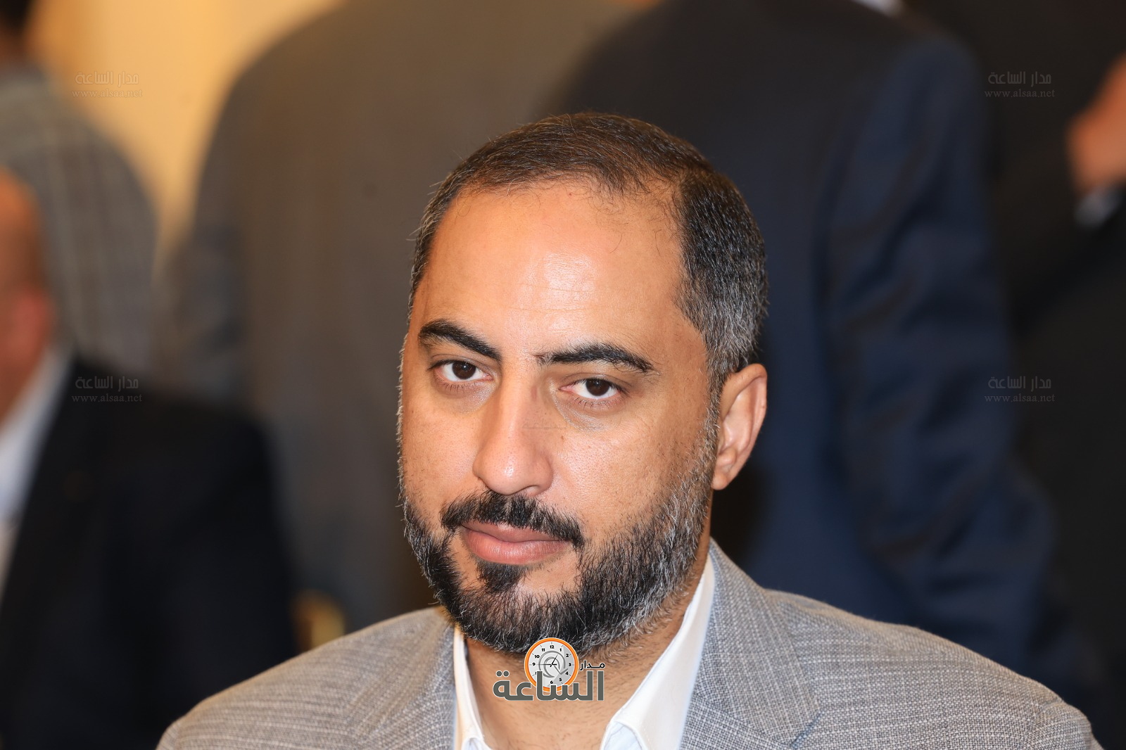 Madar Al-Saa Images 0.407384481389392