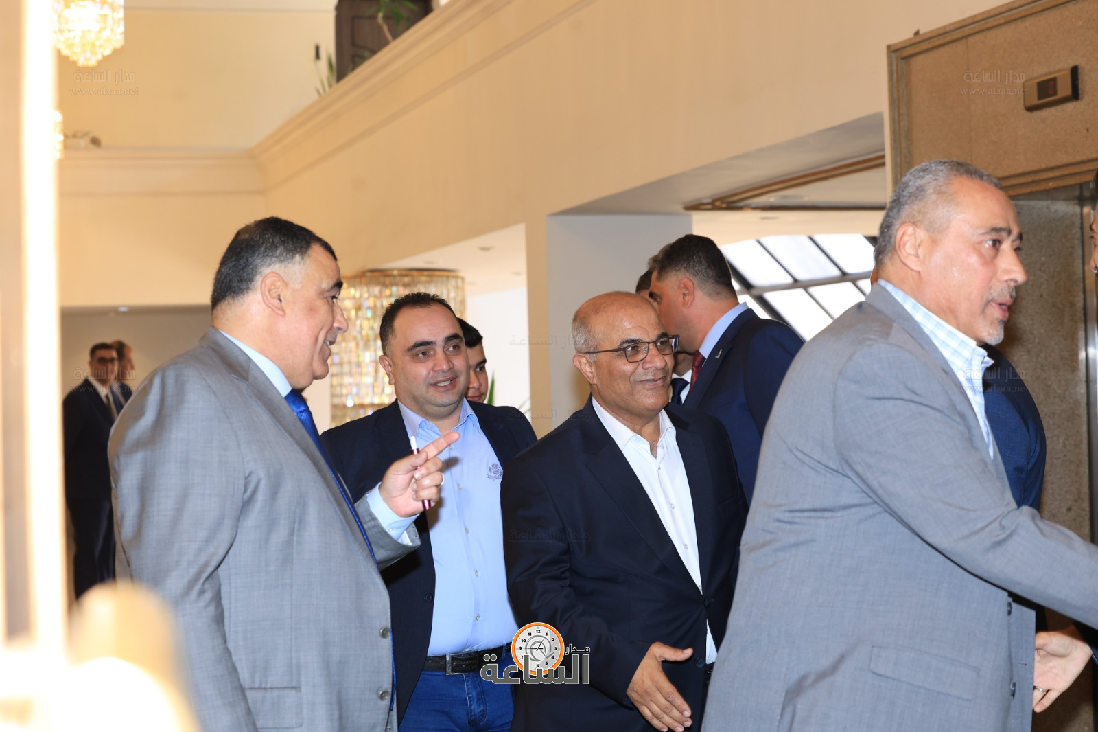 Madar Al-Saa Images 0.9595182931211881