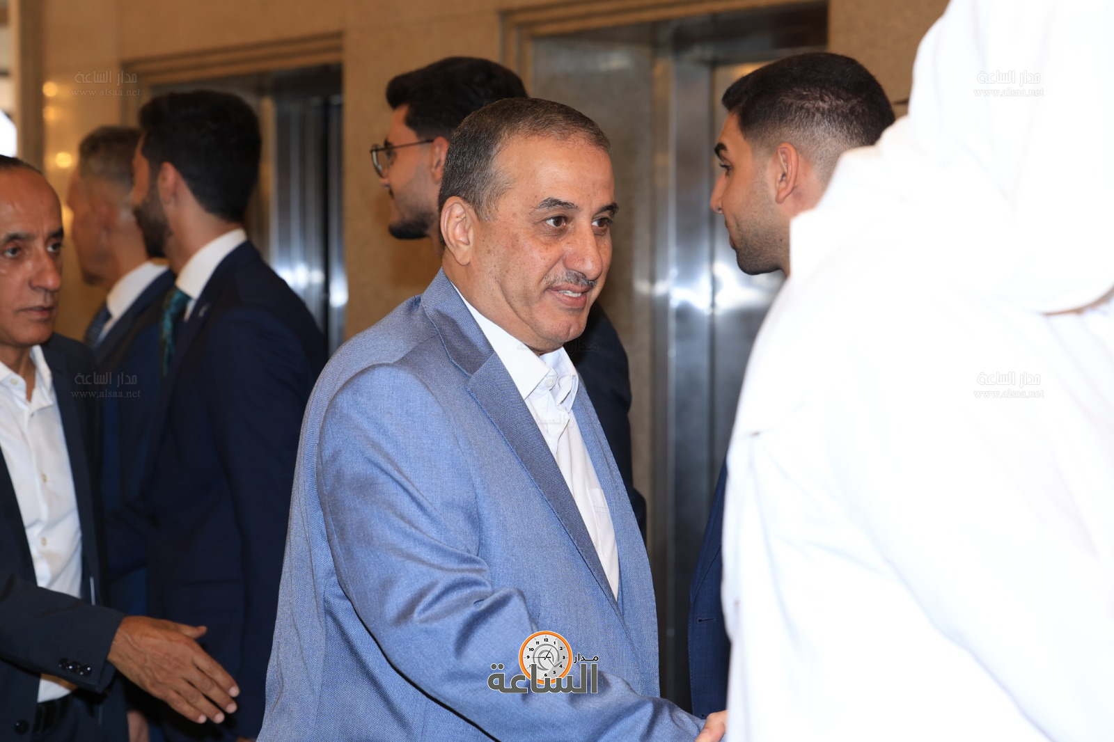 Madar Al-Saa Images 0.008772318304036464