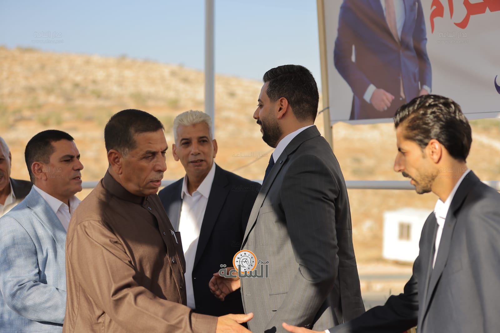 Madar Al-Saa Images 0.9339917759352871