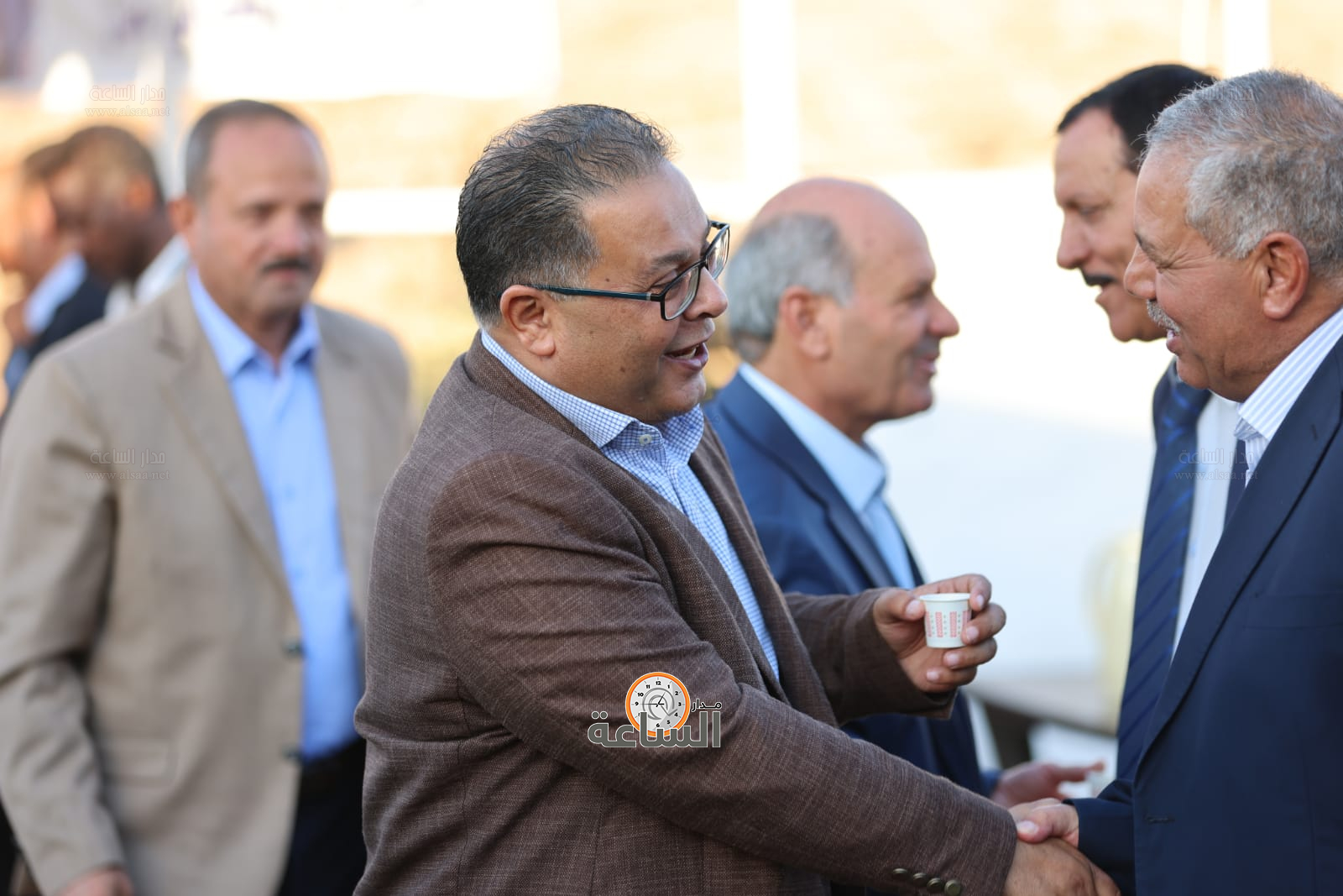 Madar Al-Saa Images 0.4480168098043479