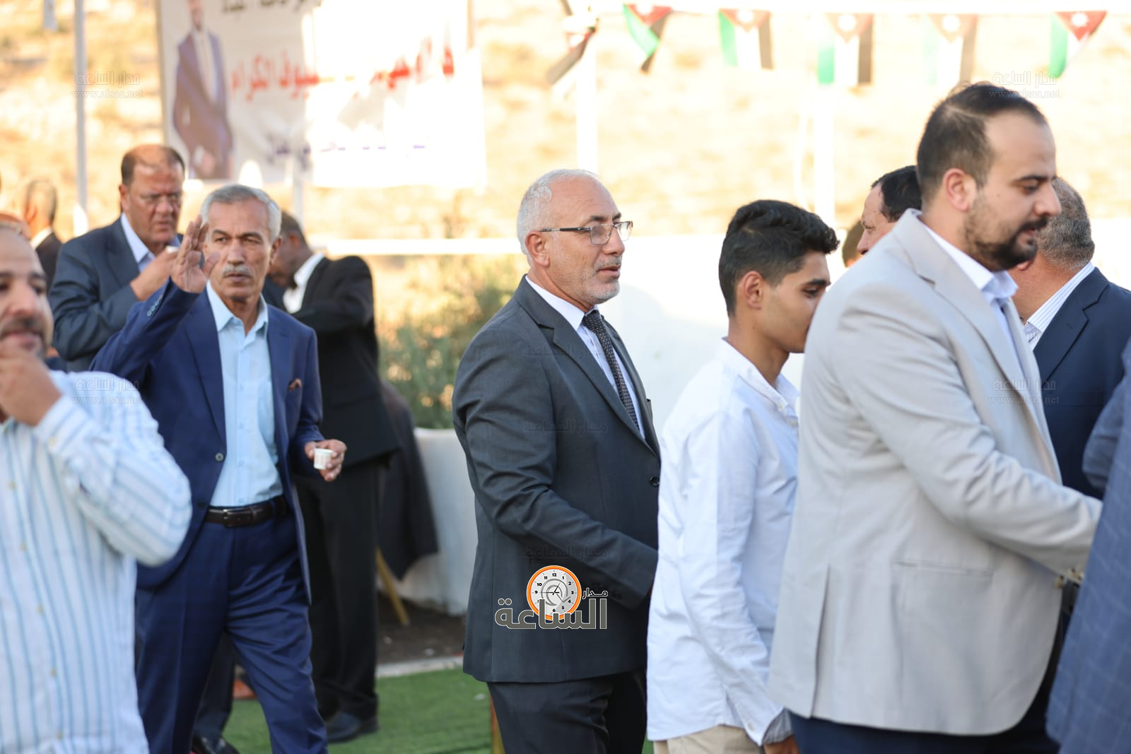 Madar Al-Saa Images 0.2819054715851689