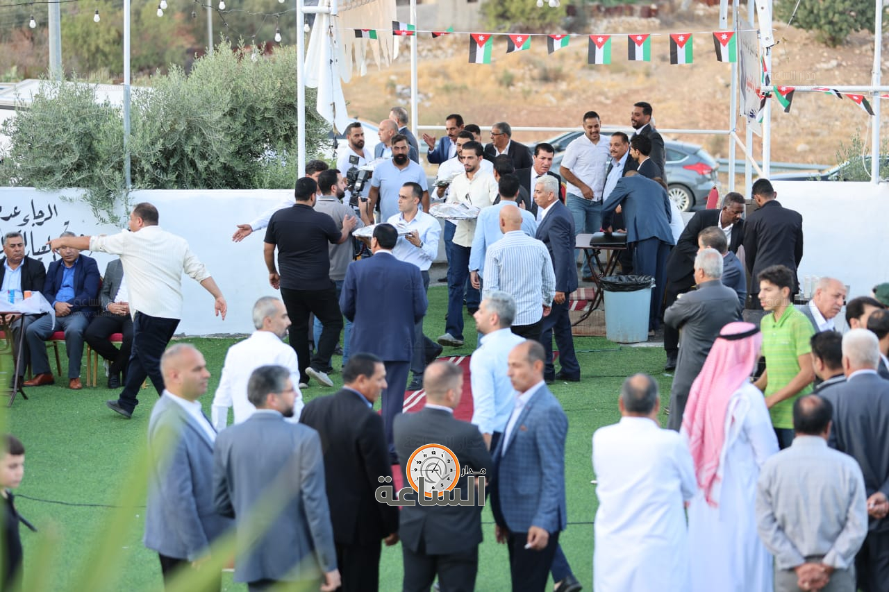 Madar Al-Saa Images 0.3193801426569959