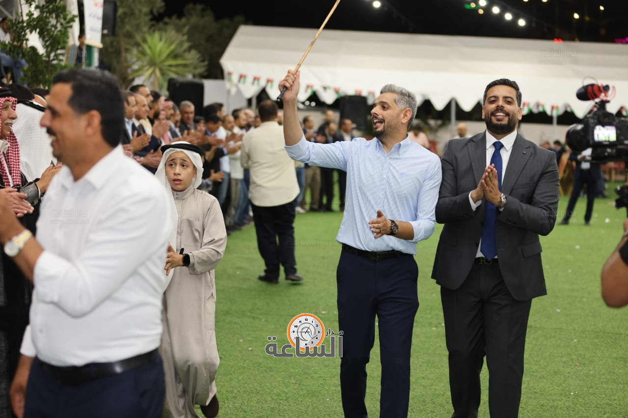 Madar Al-Saa Images 0.6250741081321155