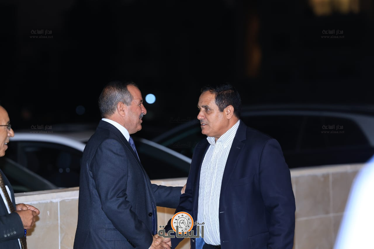 Madar Al-Saa Images 0.1614386987148656