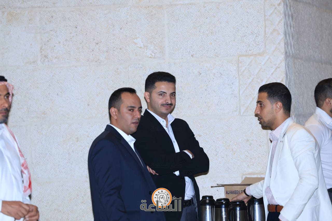 Madar Al-Saa Images 0.5864120866589908