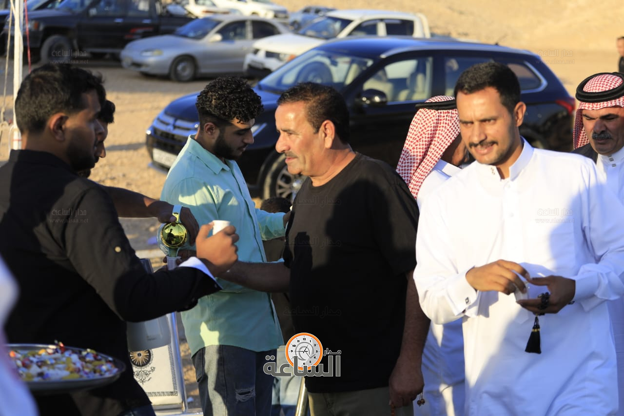 Madar Al-Saa Images 0.3763037990763727