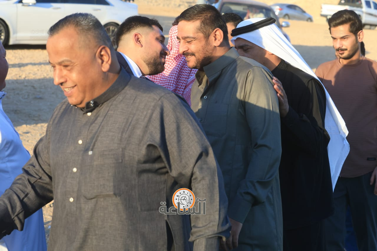 Madar Al-Saa Images 0.42015135533377534