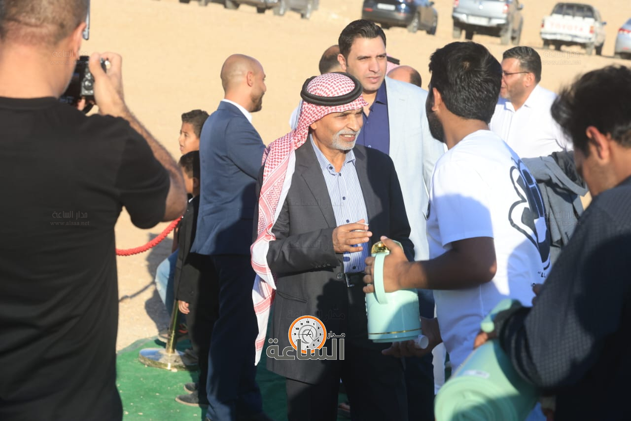 Madar Al-Saa Images 0.3768866496681549