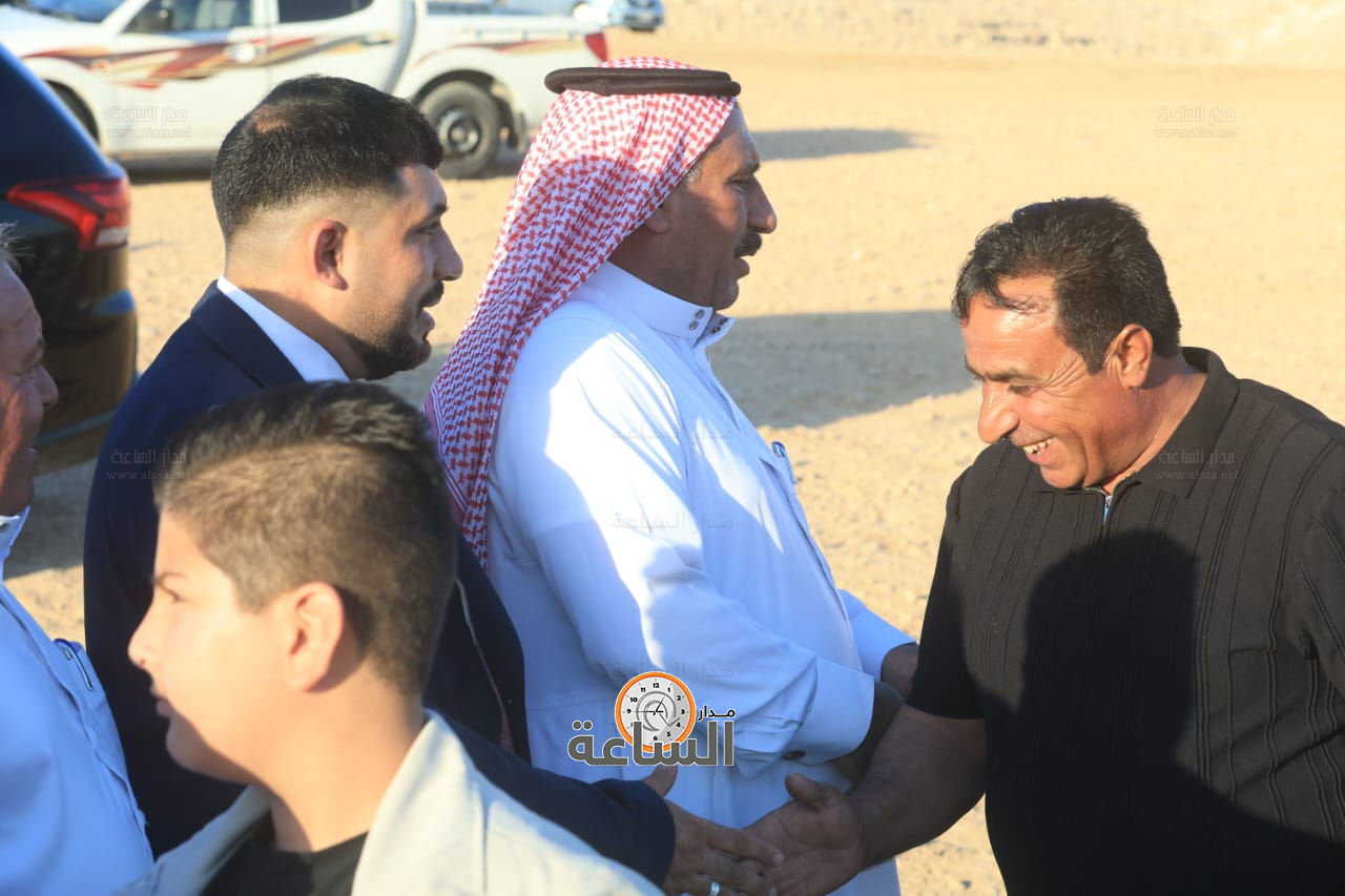 Madar Al-Saa Images 0.45699091436832007