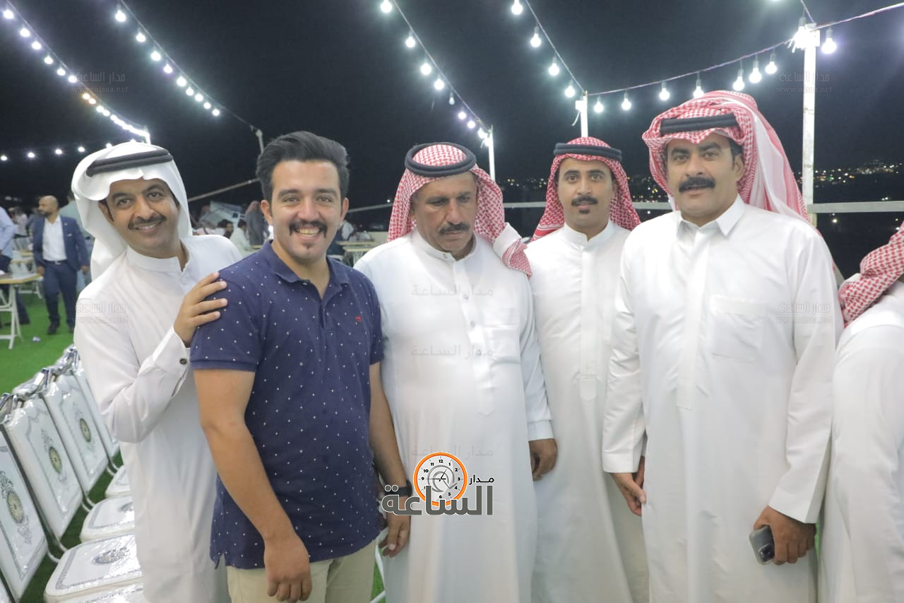 Madar Al-Saa Images 0.5371172794490211