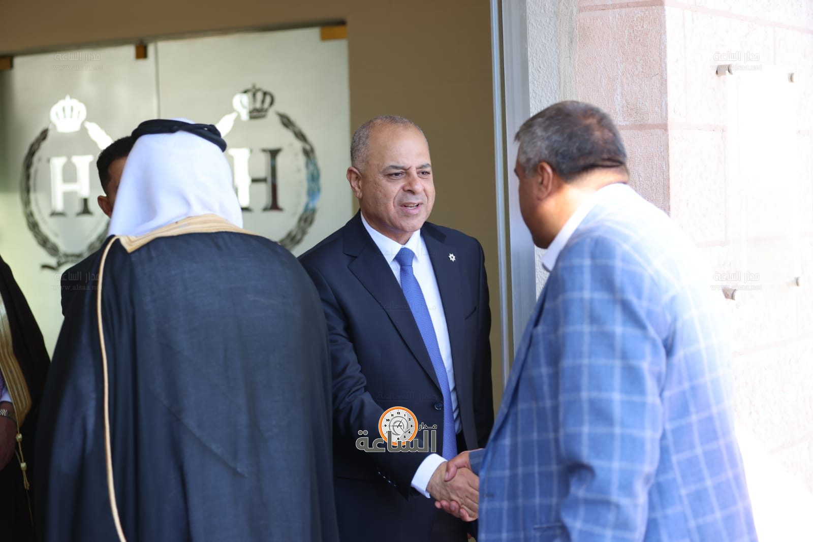 Madar Al-Saa Images 0.7905830252356267