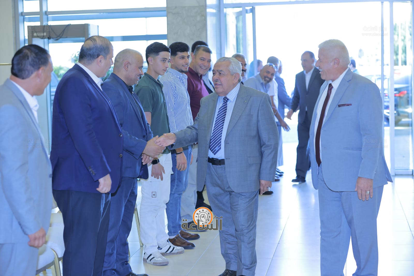 Madar Al-Saa Images 0.17920512461494775