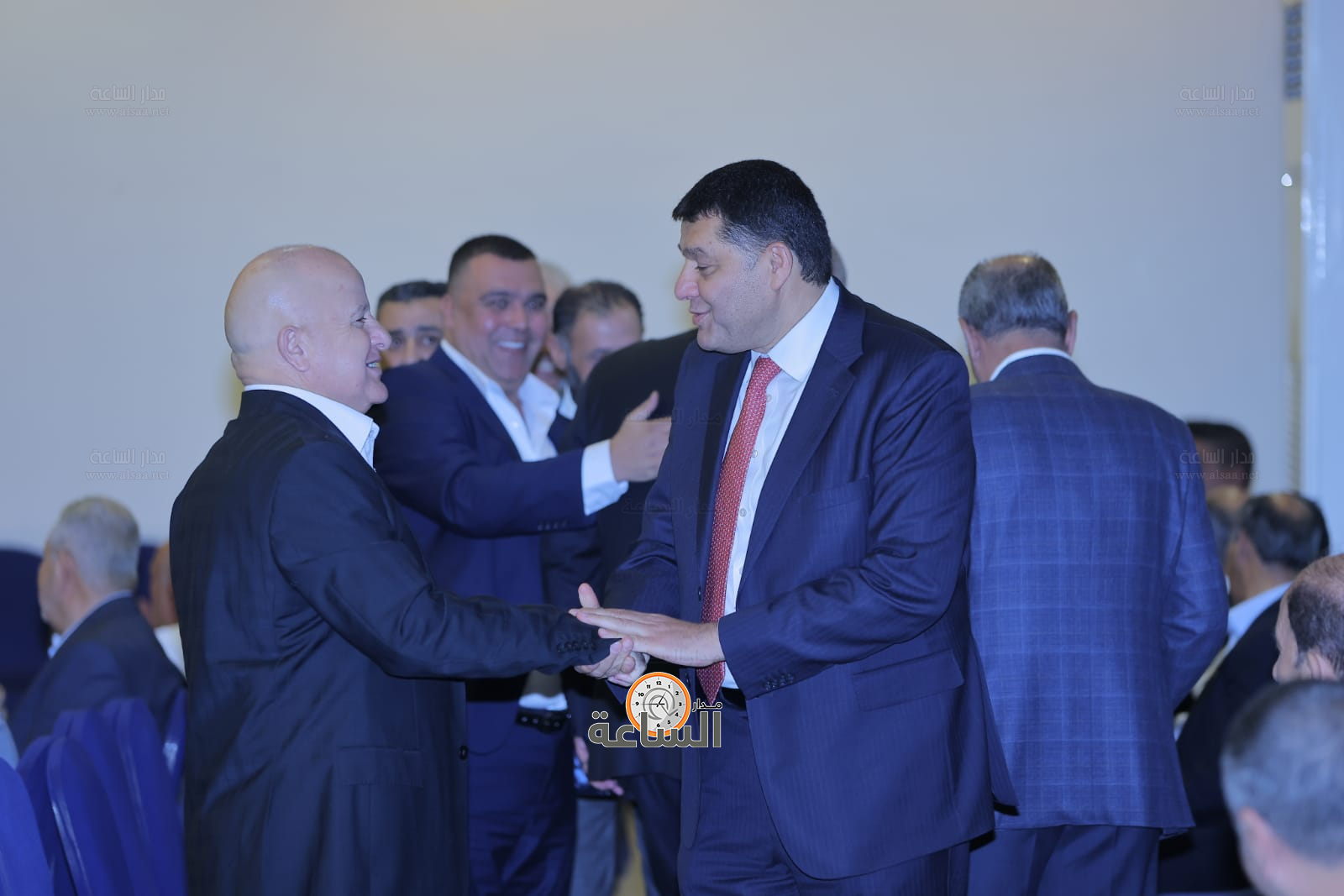 Madar Al-Saa Images 0.489406477649438