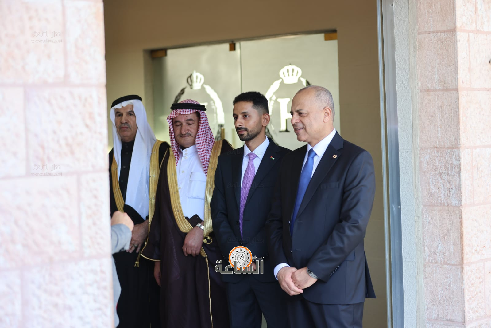 Madar Al-Saa Images 0.7679068394630506