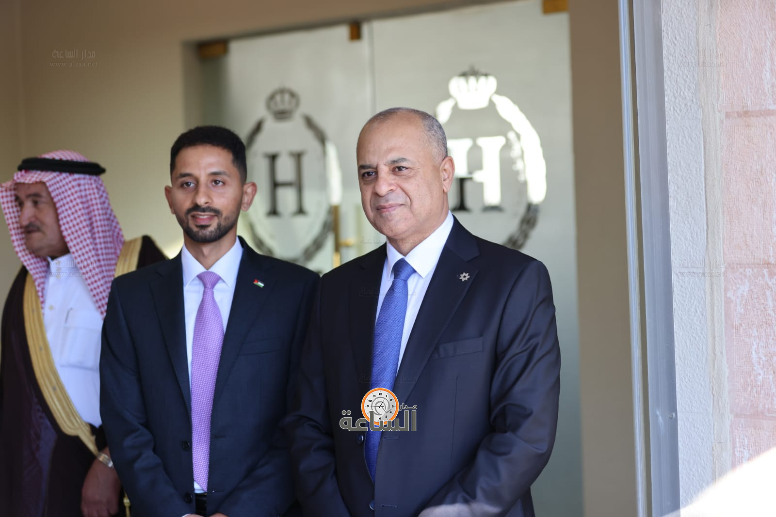 Madar Al-Saa Images 0.3176880363064236