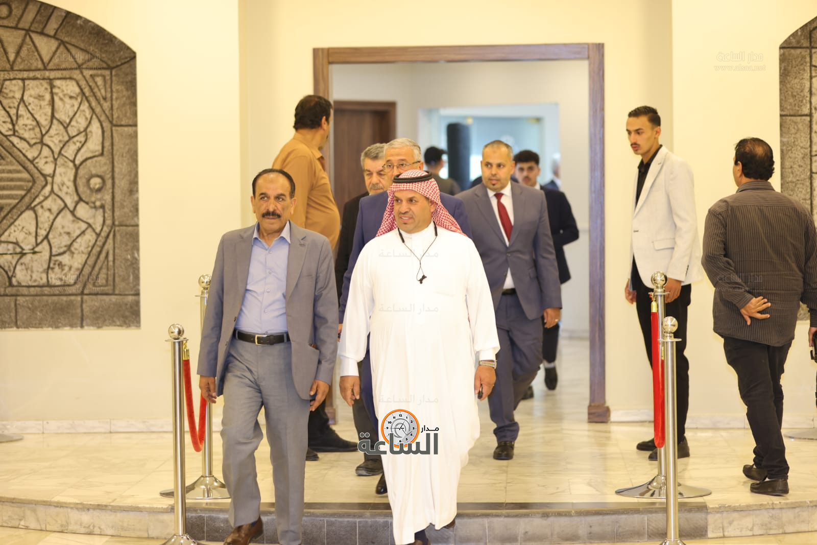 Madar Al-Saa Images 0.4580785051434517