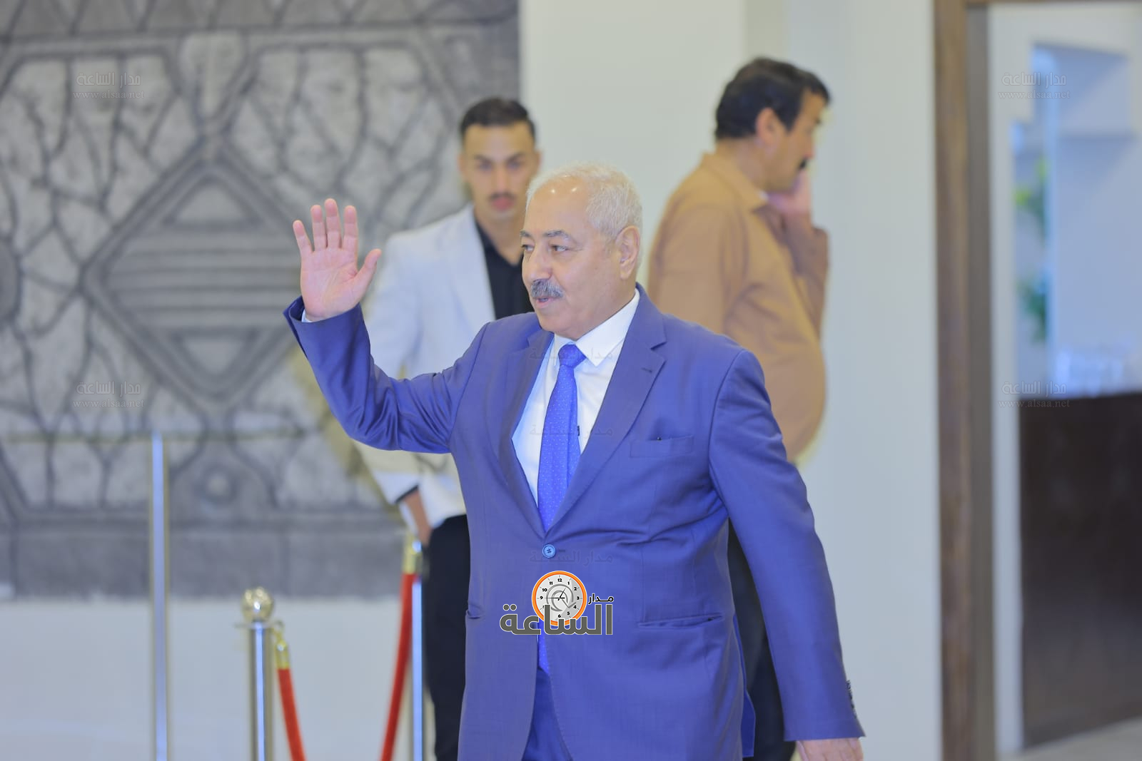 Madar Al-Saa Images 0.6180030102647783