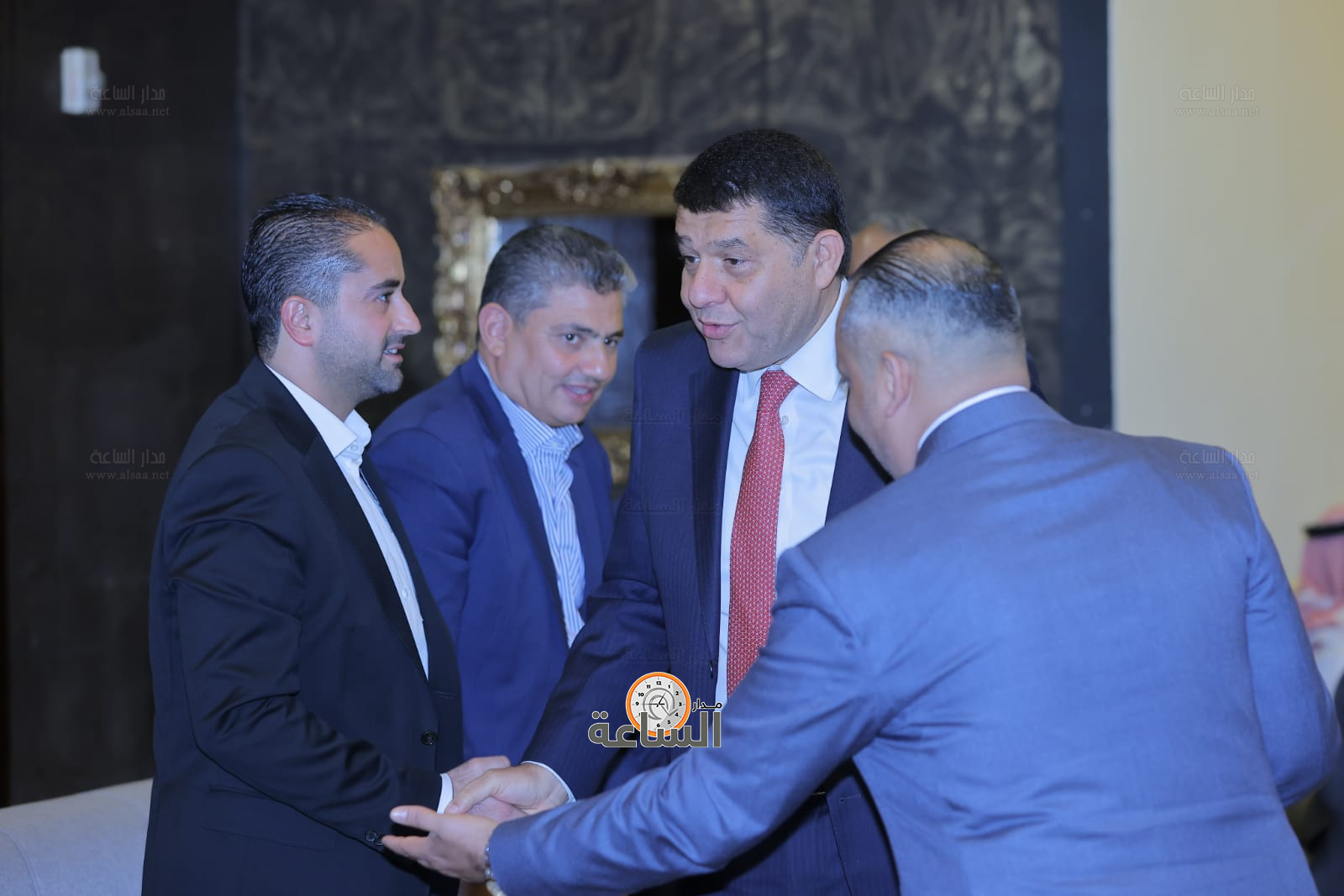 Madar Al-Saa Images 0.845343351991167