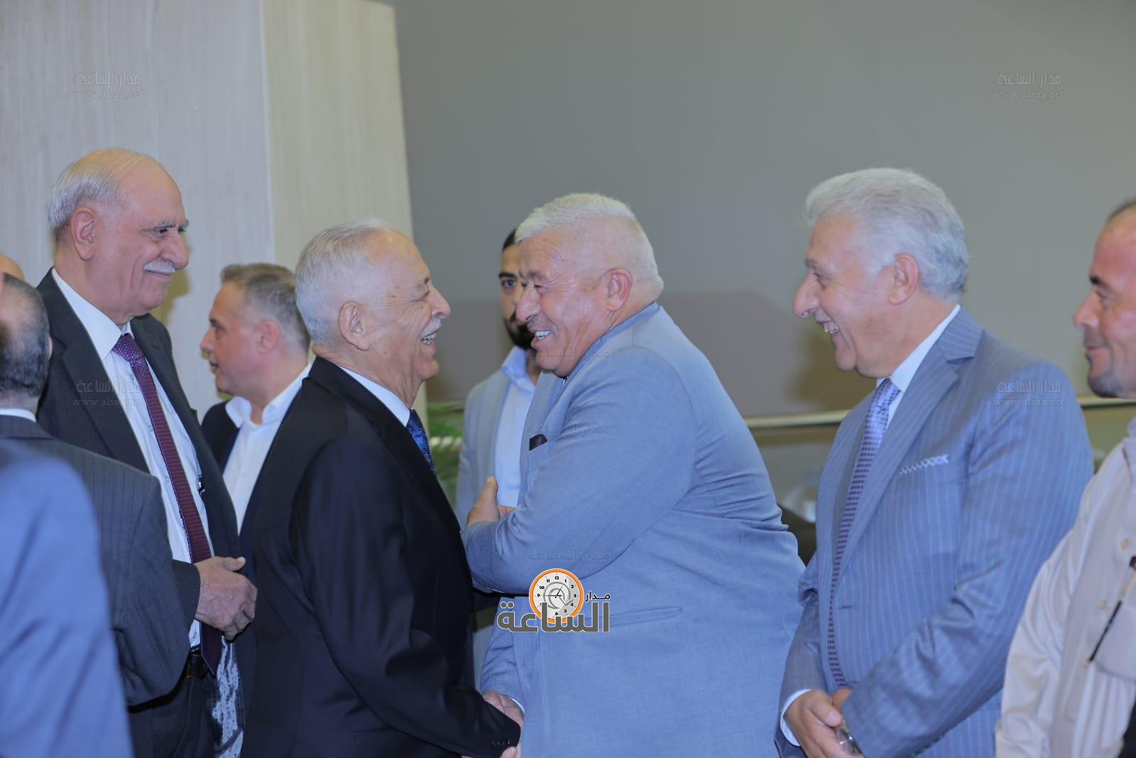 Madar Al-Saa Images 0.5205737301089781