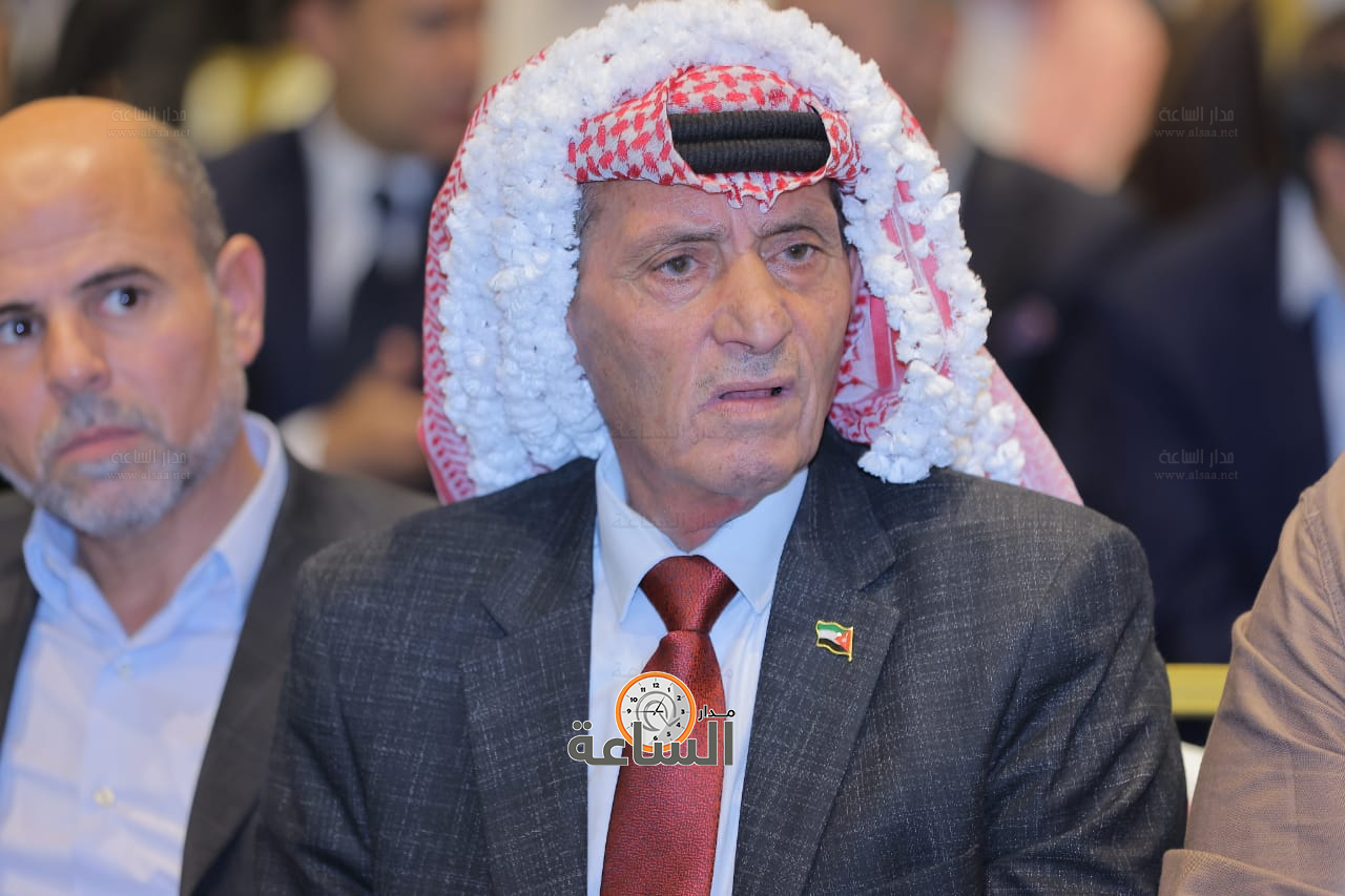 Madar Al-Saa Images 0.8658178579023006