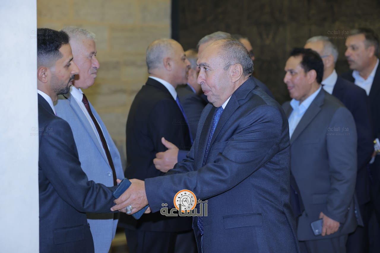 Madar Al-Saa Images 0.10102551759845124