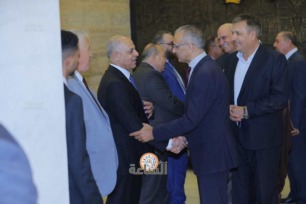 Madar Al-Saa Images 0.2853529708650513