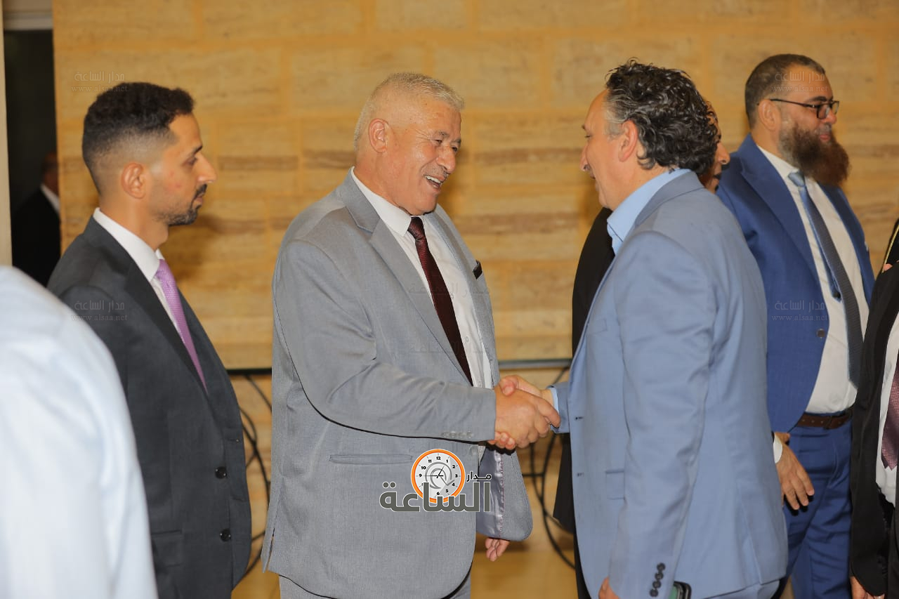 Madar Al-Saa Images 0.1426664302560139