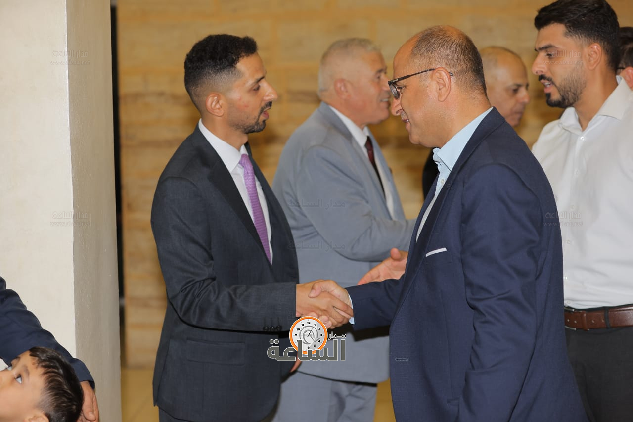 Madar Al-Saa Images 0.8328428695258594