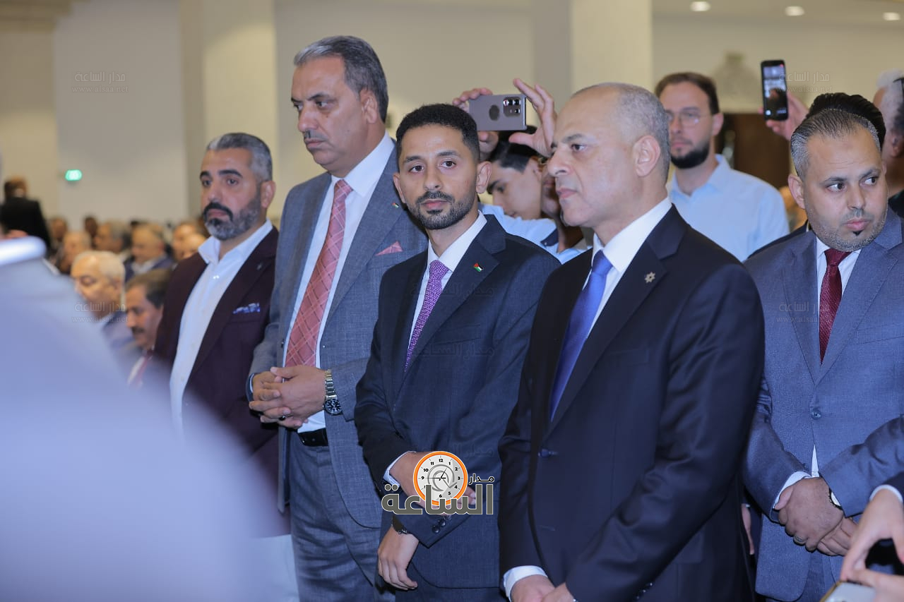 Madar Al-Saa Images 0.8929254514979135