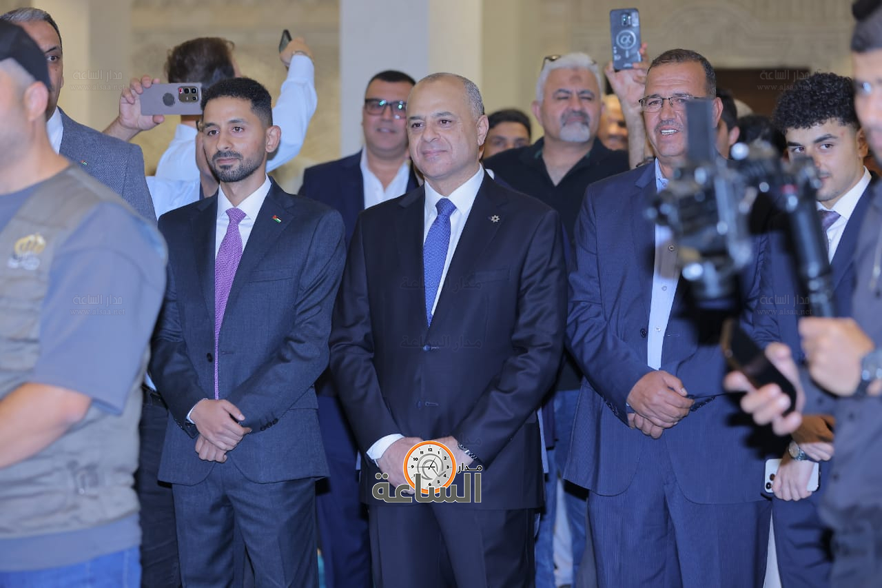 Madar Al-Saa Images 0.44776880925059825