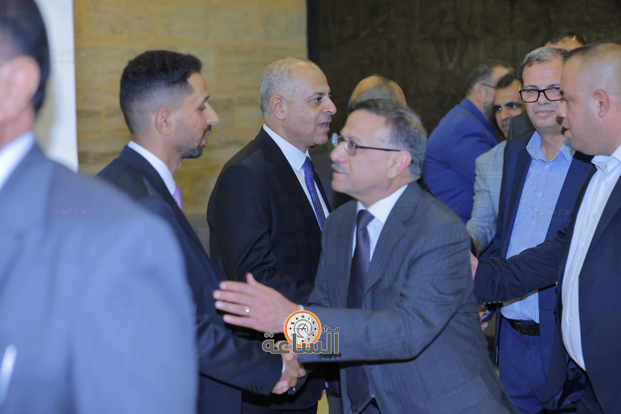 Madar Al-Saa Images 0.6114763662624998