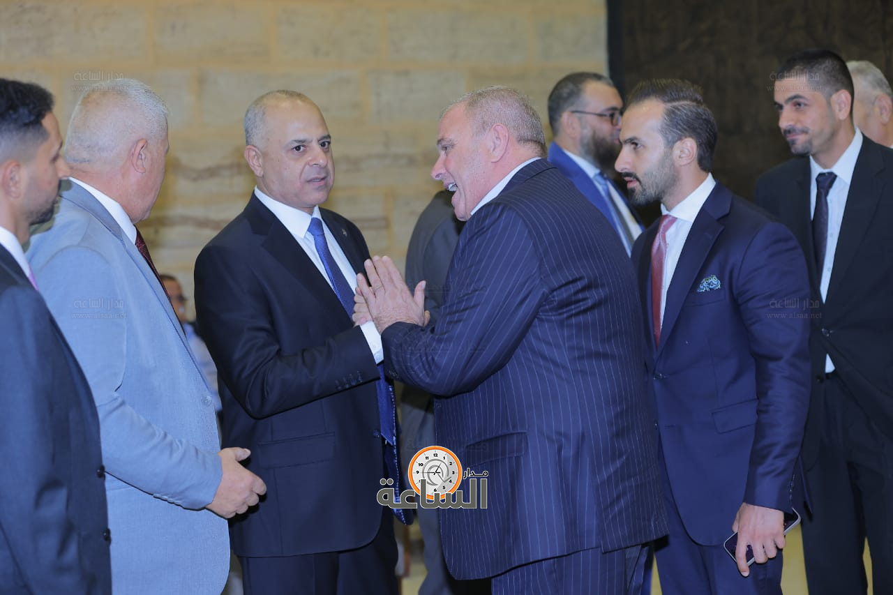 Madar Al-Saa Images 0.03111075910318417