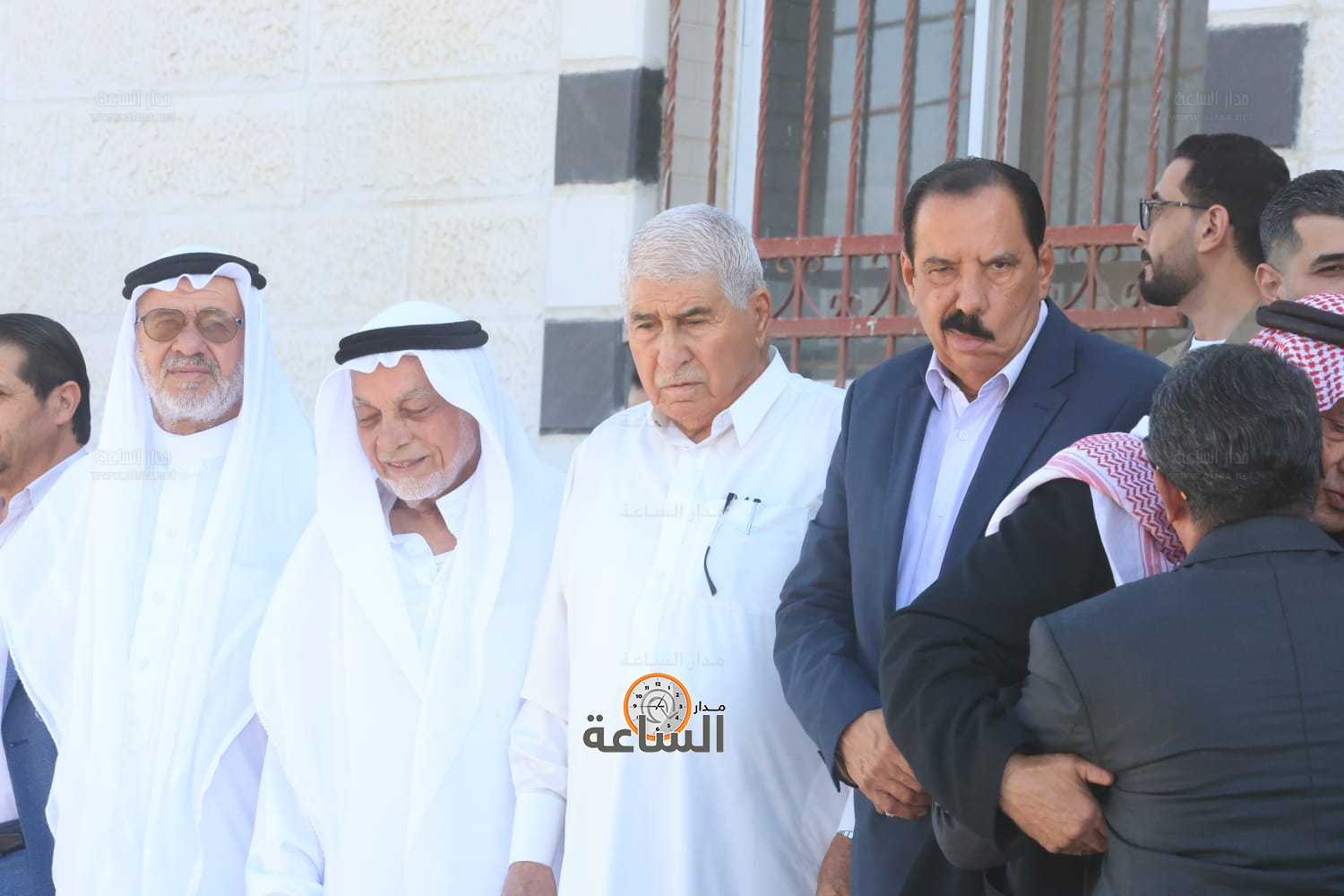 Madar Al-Saa Images 0.7328867594032172