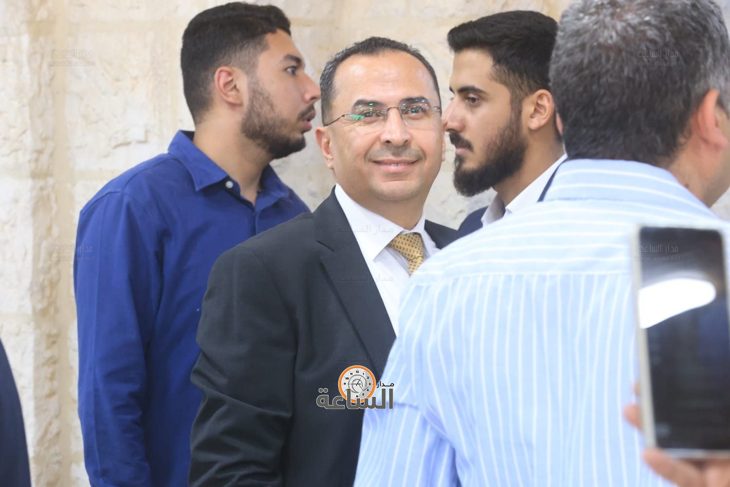 Madar Al-Saa Images 0.49896362560923335