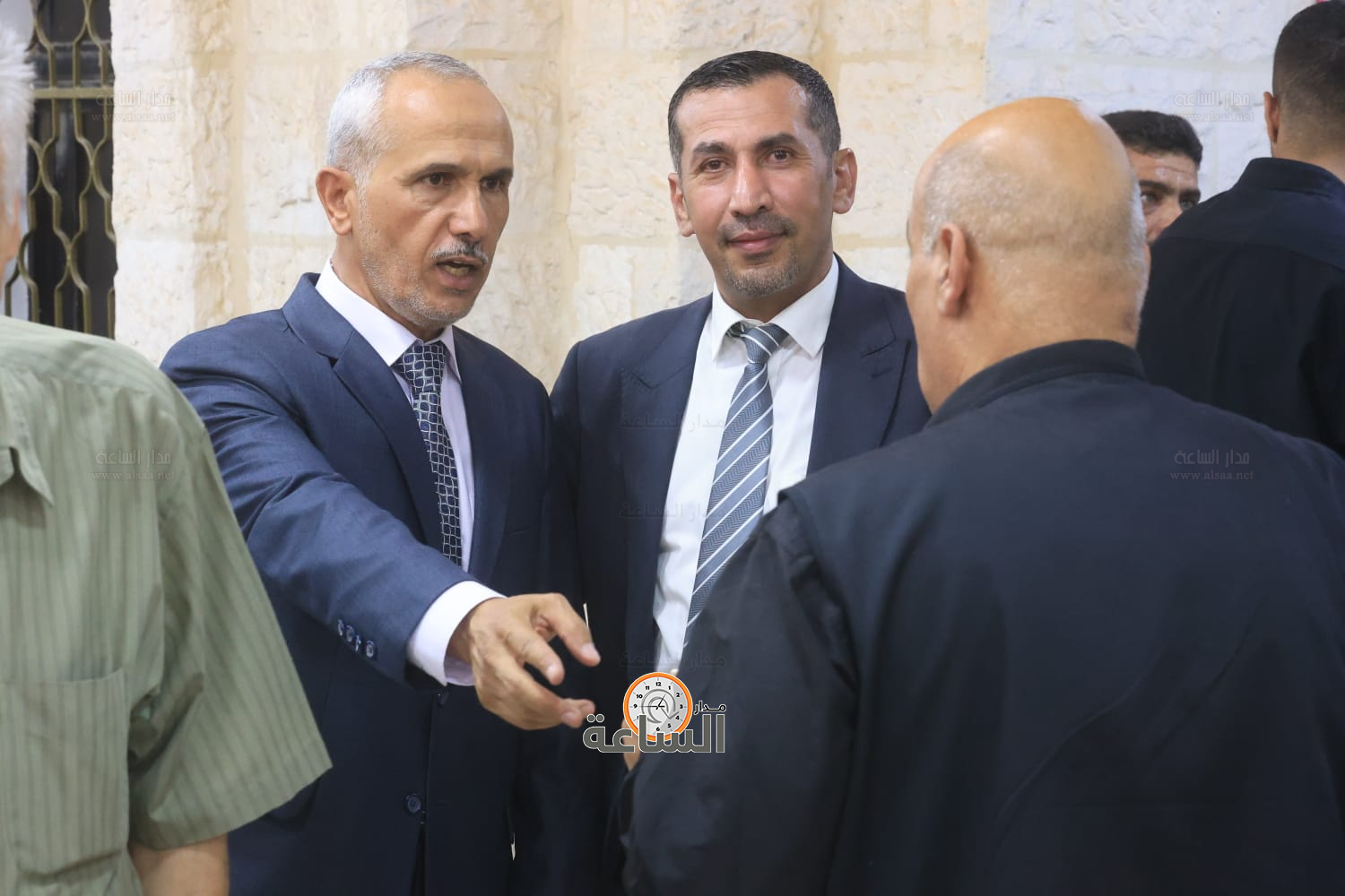 Madar Al-Saa Images 0.5777073862767862