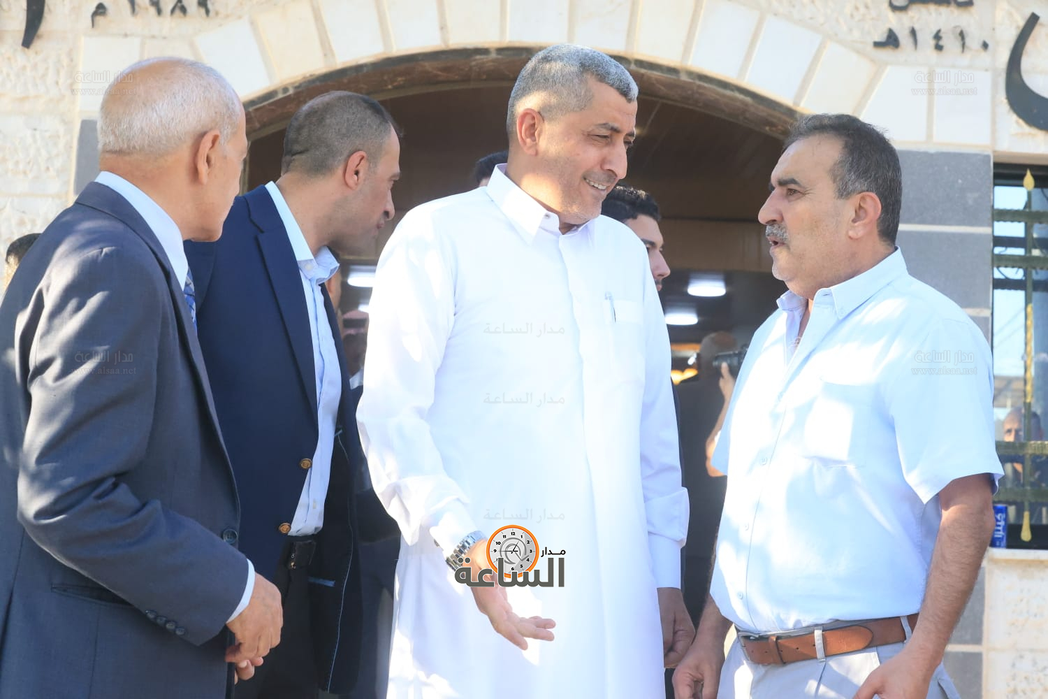 Madar Al-Saa Images 0.5187563517106877