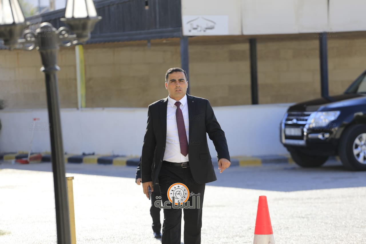 Madar Al-Saa Images 0.7488102515771674