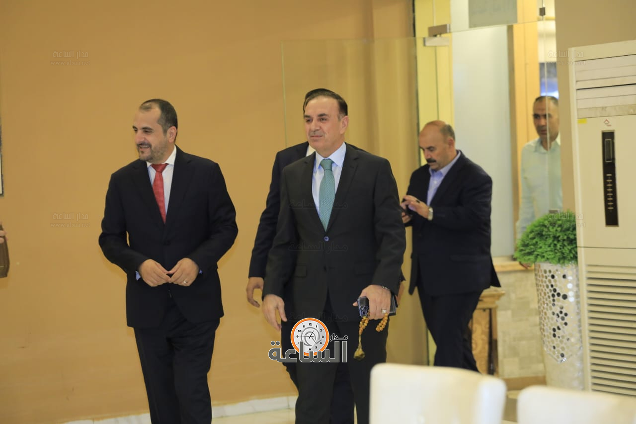 Madar Al-Saa Images 0.8438795573158917