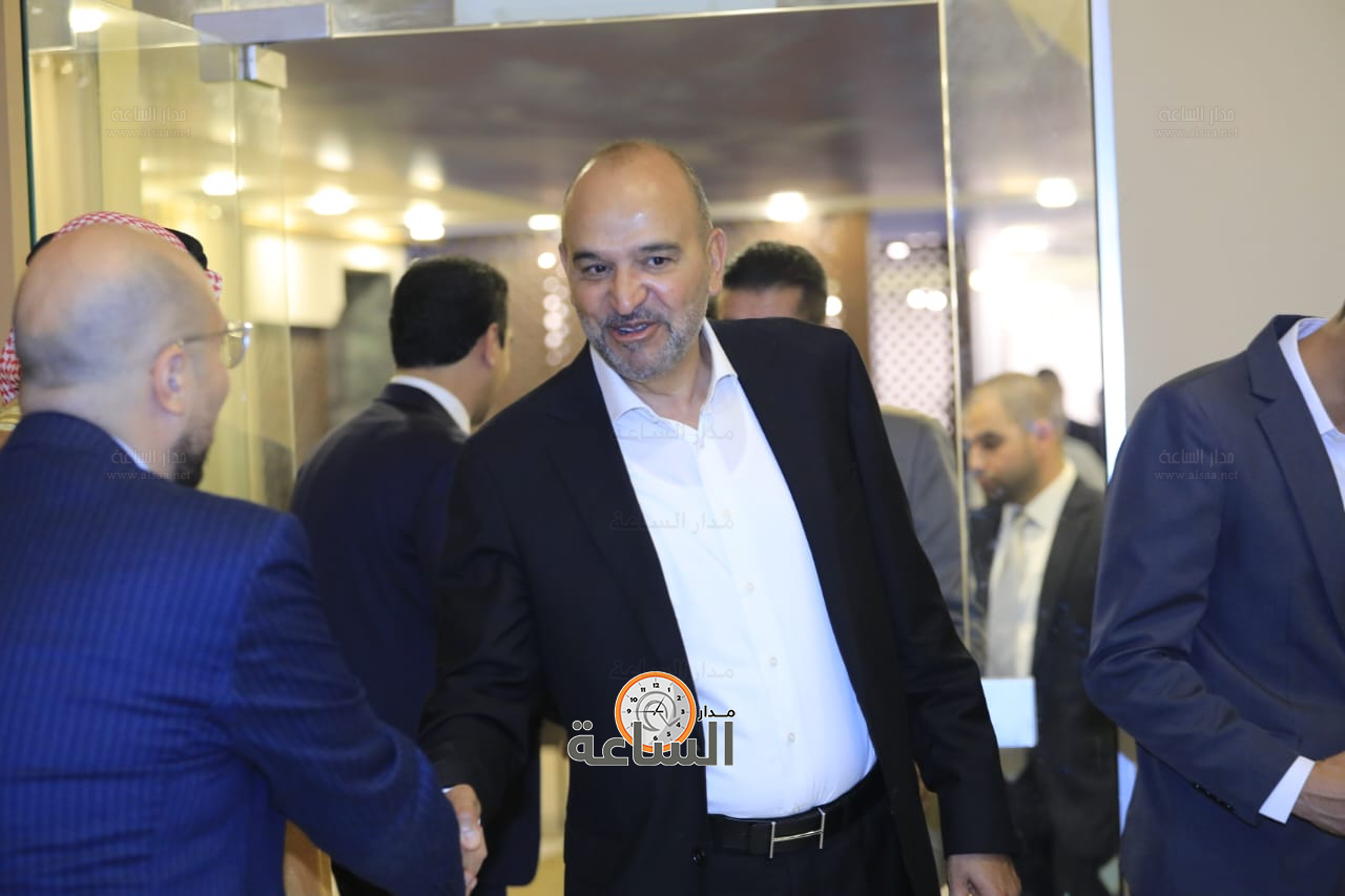 Madar Al-Saa Images 0.2448234193322003