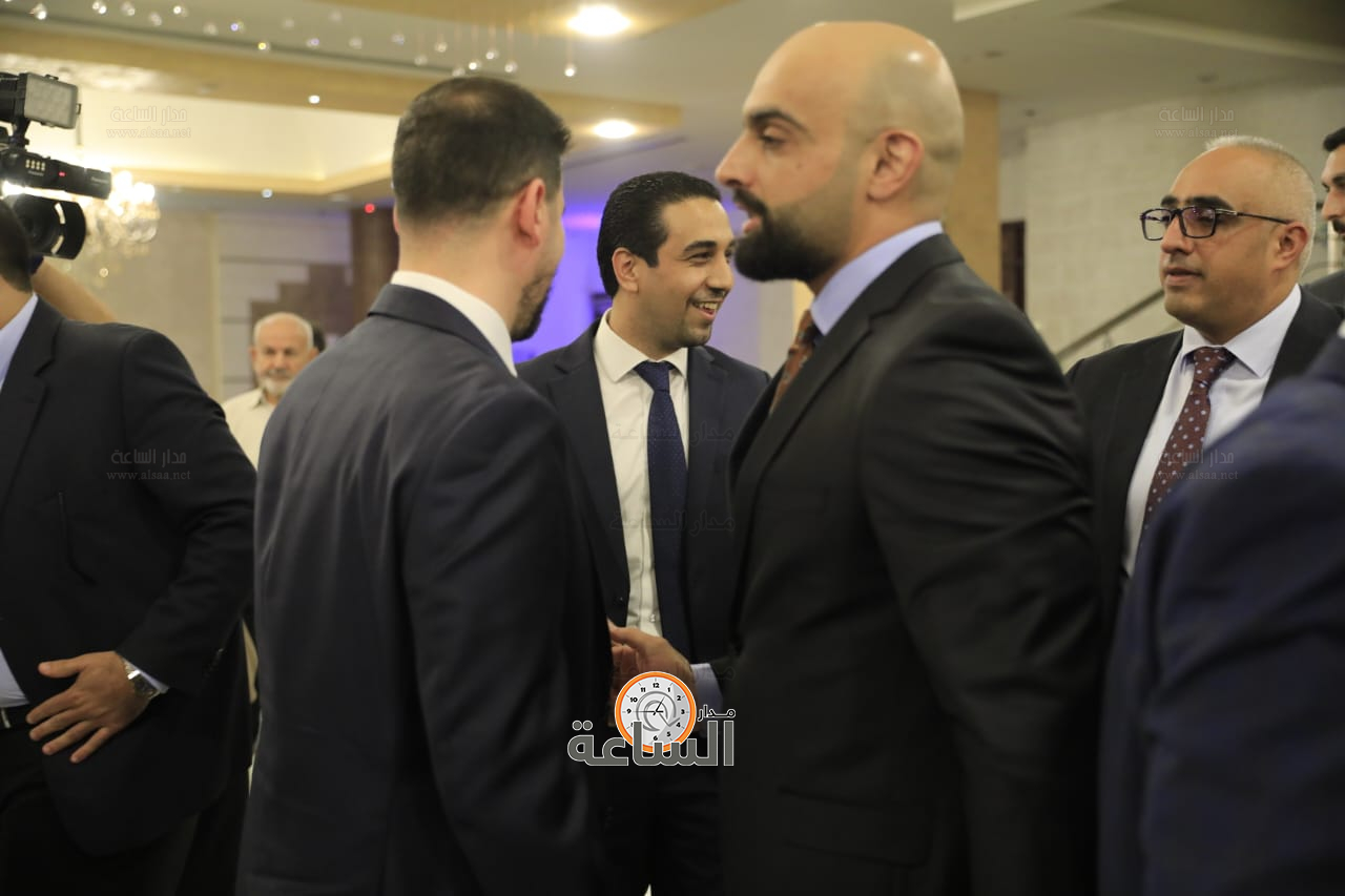 Madar Al-Saa Images 0.17883903847854377