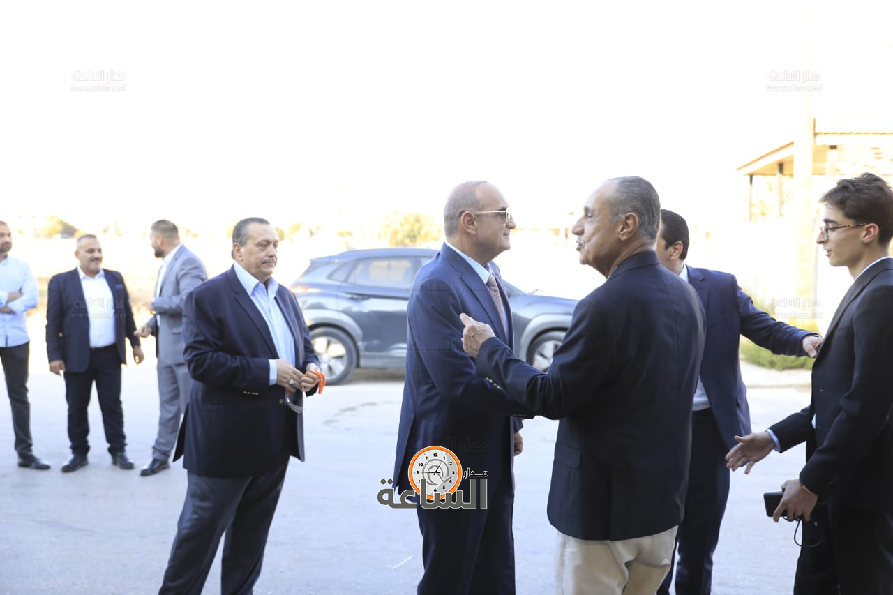 Madar Al-Saa Images 0.8680180606008101