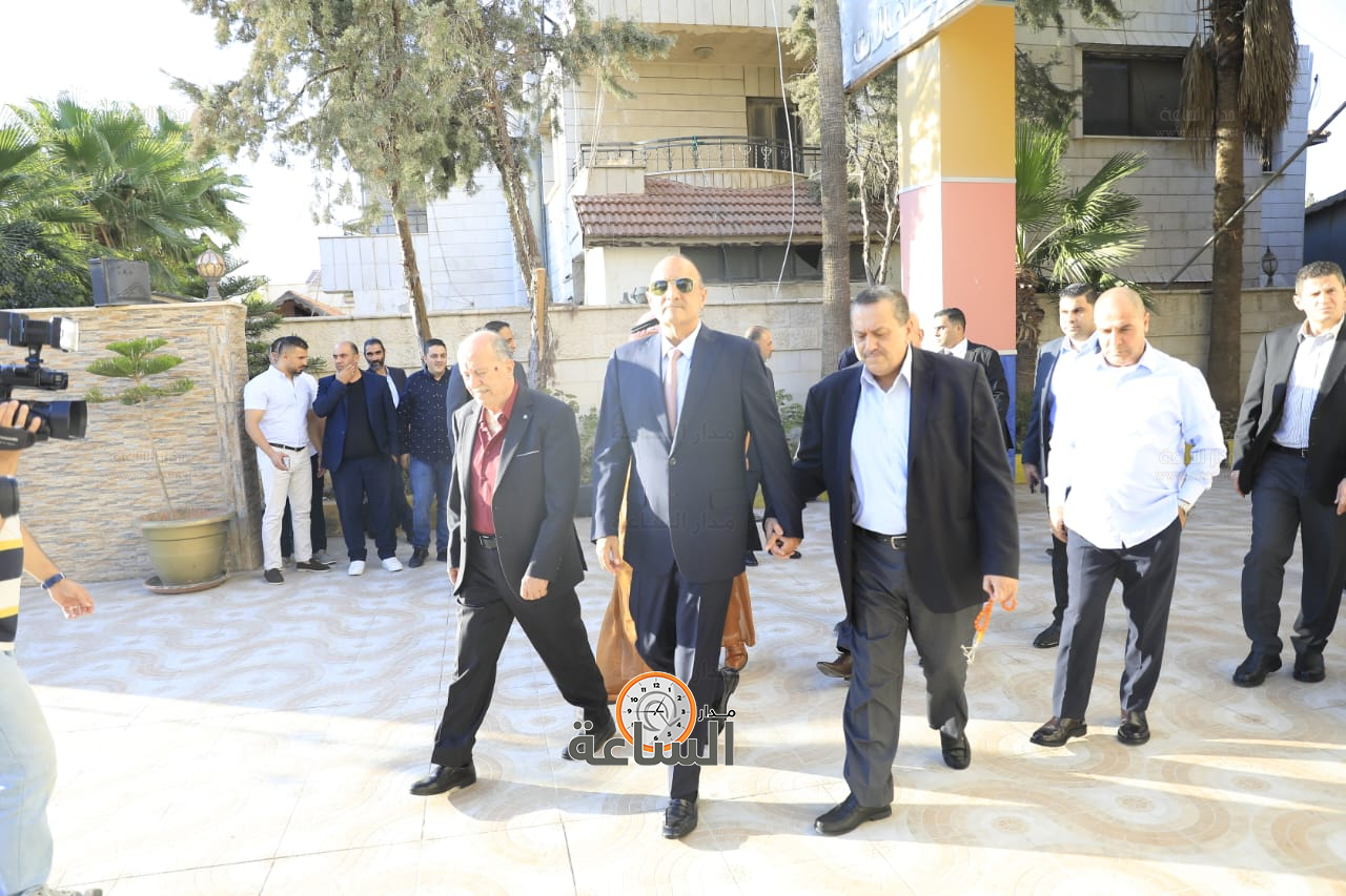 Madar Al-Saa Images 0.835004357905255