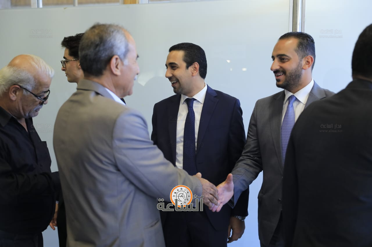 Madar Al-Saa Images 0.19479180628954462